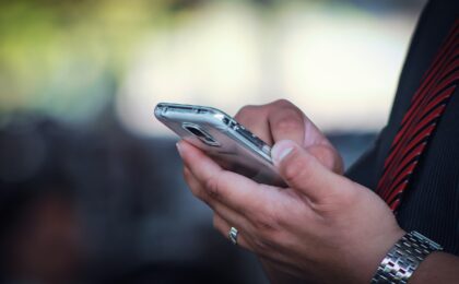 Como assistir futebol ao vivo grátis pelo celular